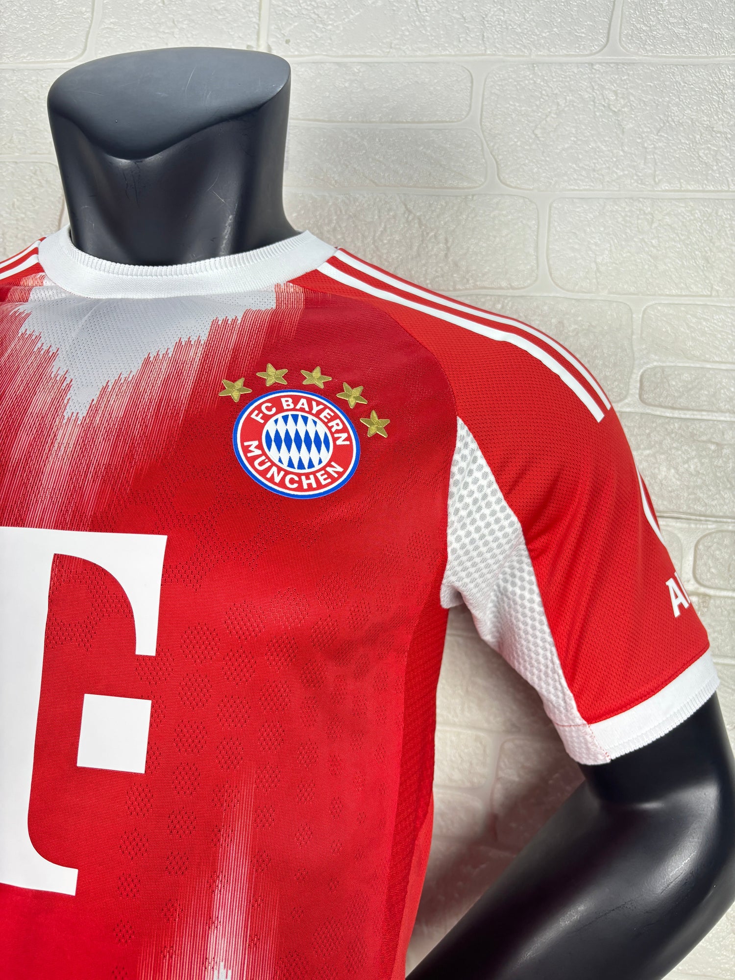 2025-26 Bayern Munich Home Player Version Jersey