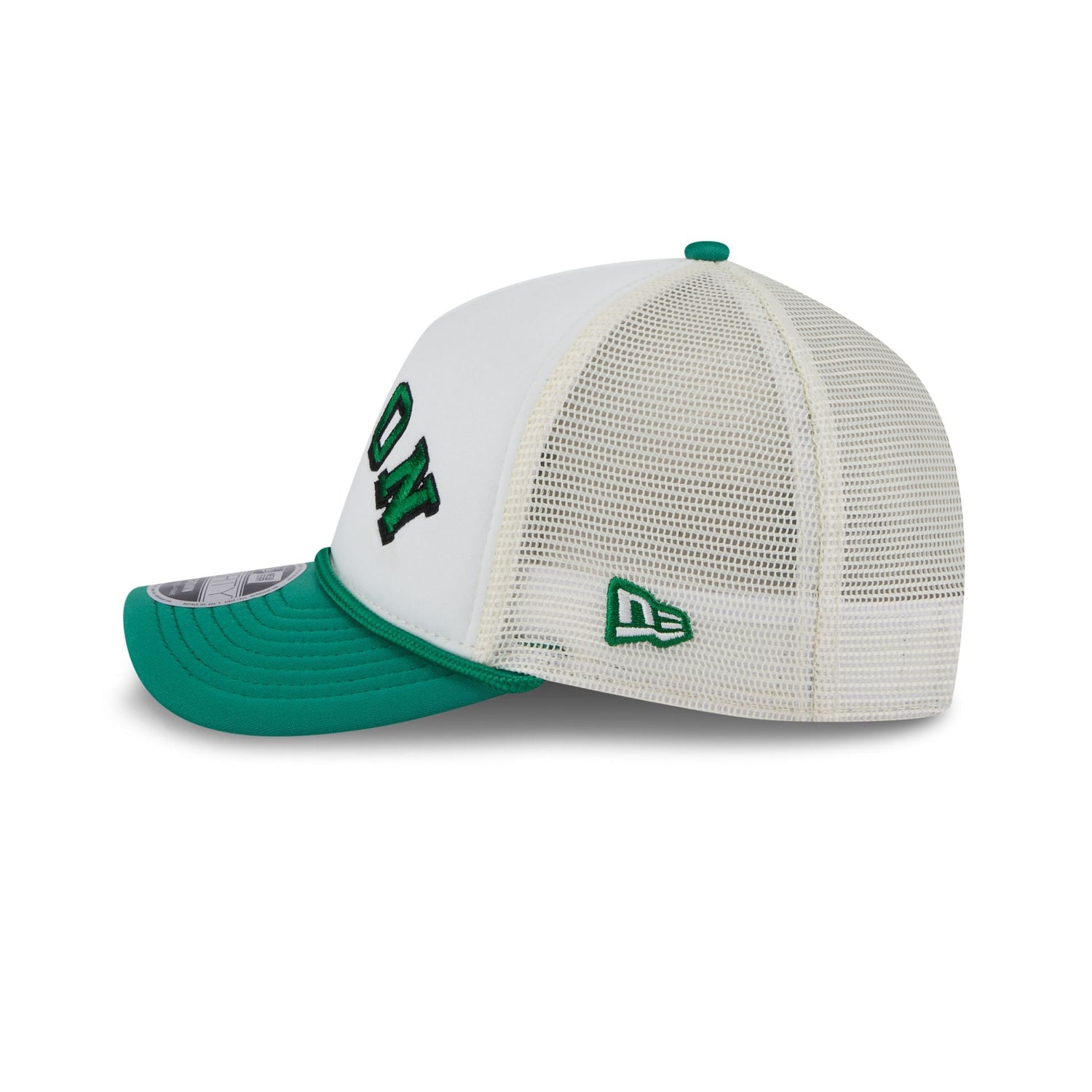 Boston Celtics Chrome Arch 9FORTY M-Crown A-Frame Trucker Hat