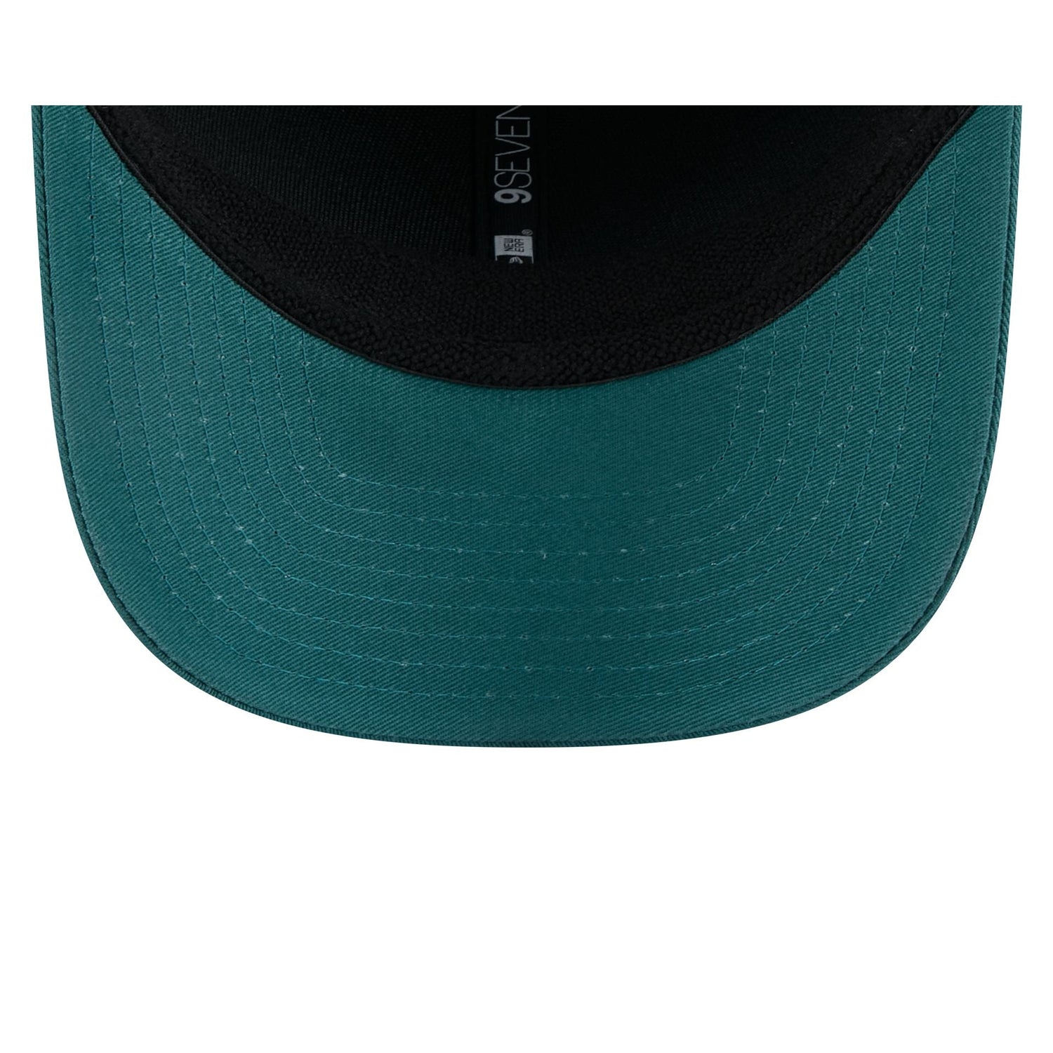 Philadelphia Eagles Circle Patch 9SEVENTY Stretch-Snap Hat