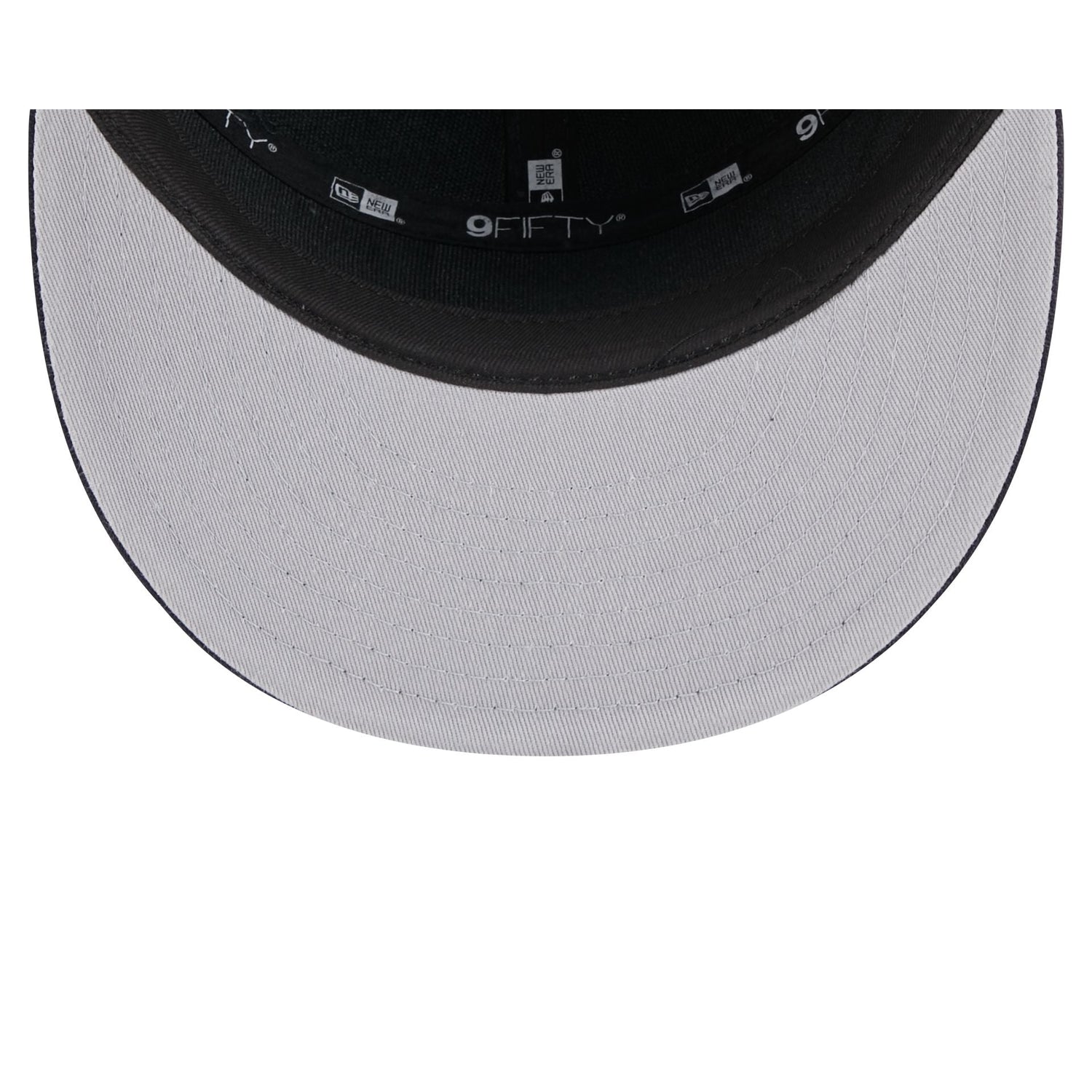 Atlanta Braves Cotton Canvas Split Panel 9FIFTY Trucker Hat