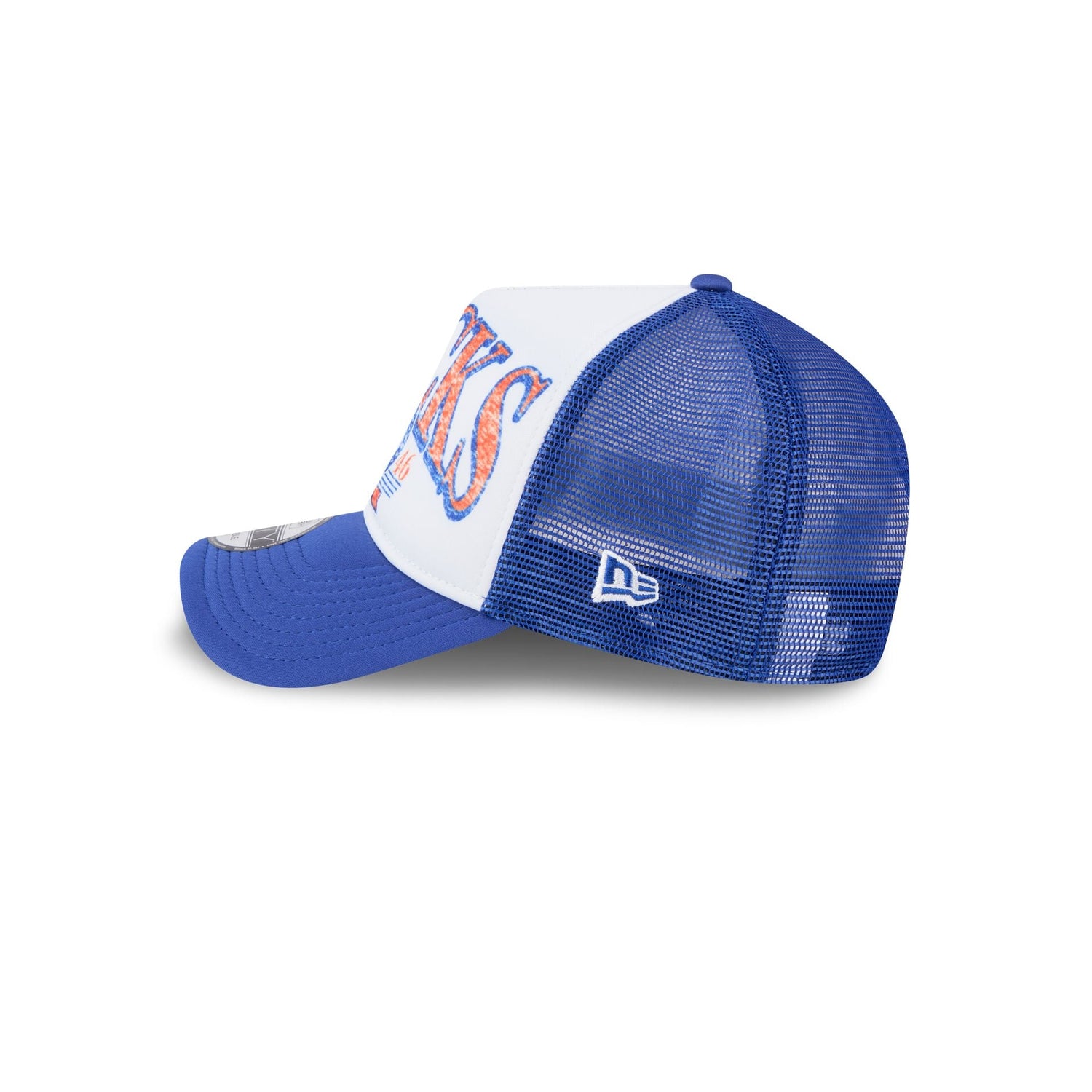 New York Knicks Distressed 9FORTY A-Frame Trucker Hat