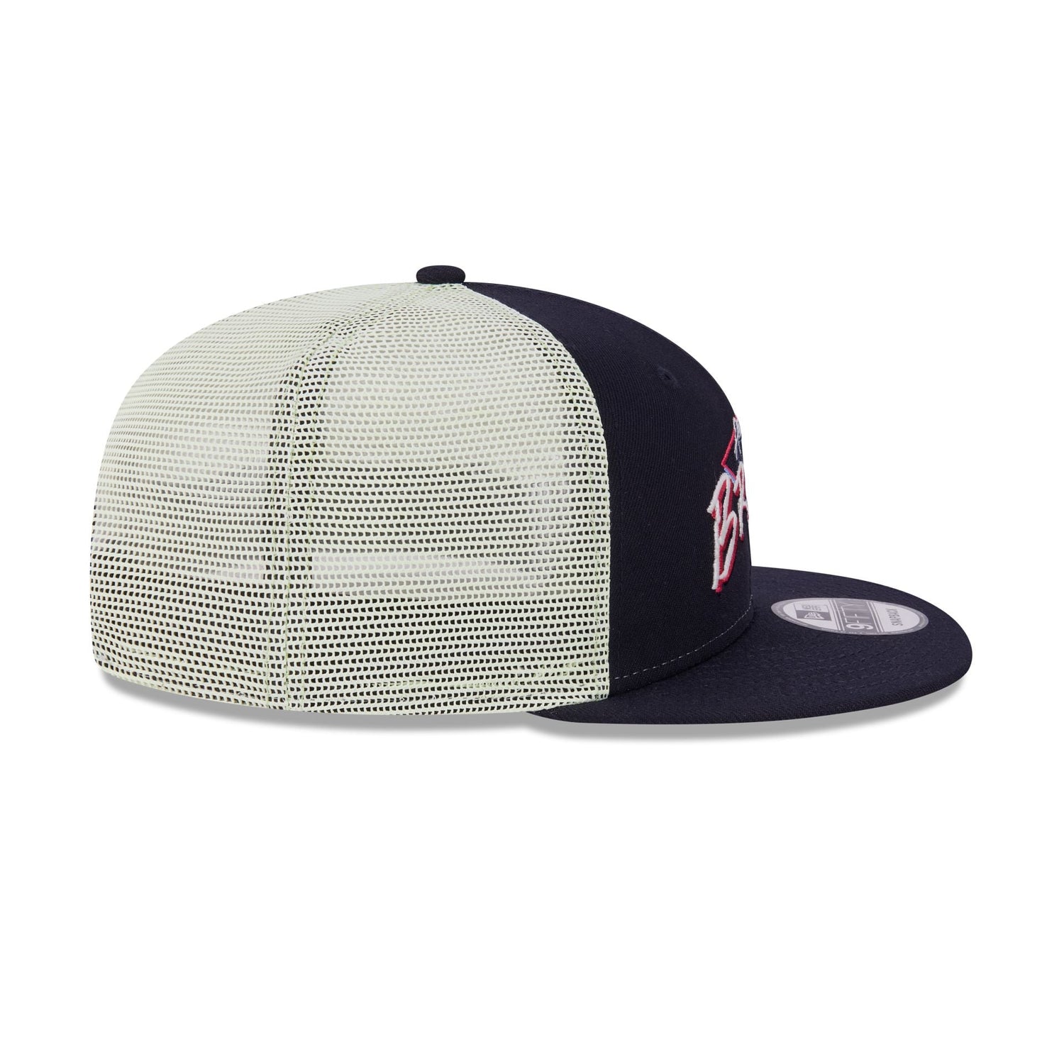 Atlanta Braves Glow-In-The-Dark 9FIFTY Trucker Hat