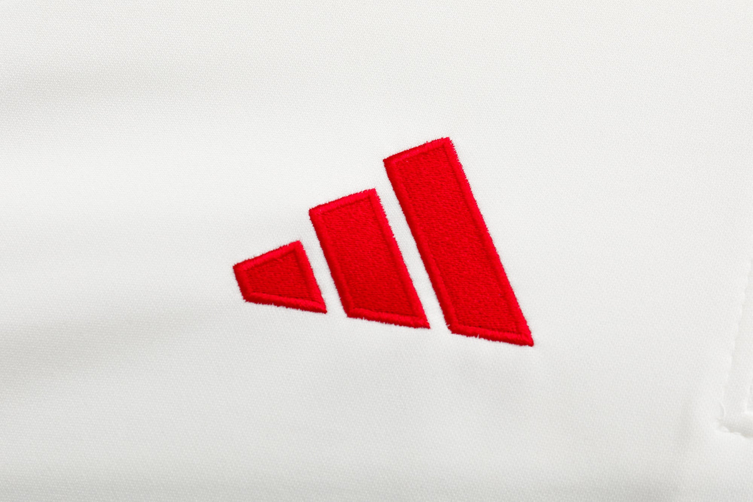 2025-26 Liverpool Suit