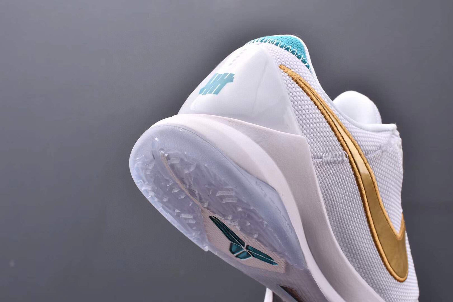 Kobe 5 Undefeated What If WHITE