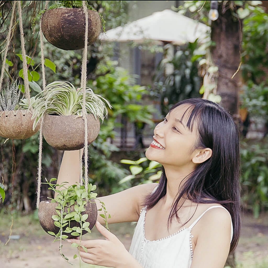 Hanging Coconut Planter (3-Tier)