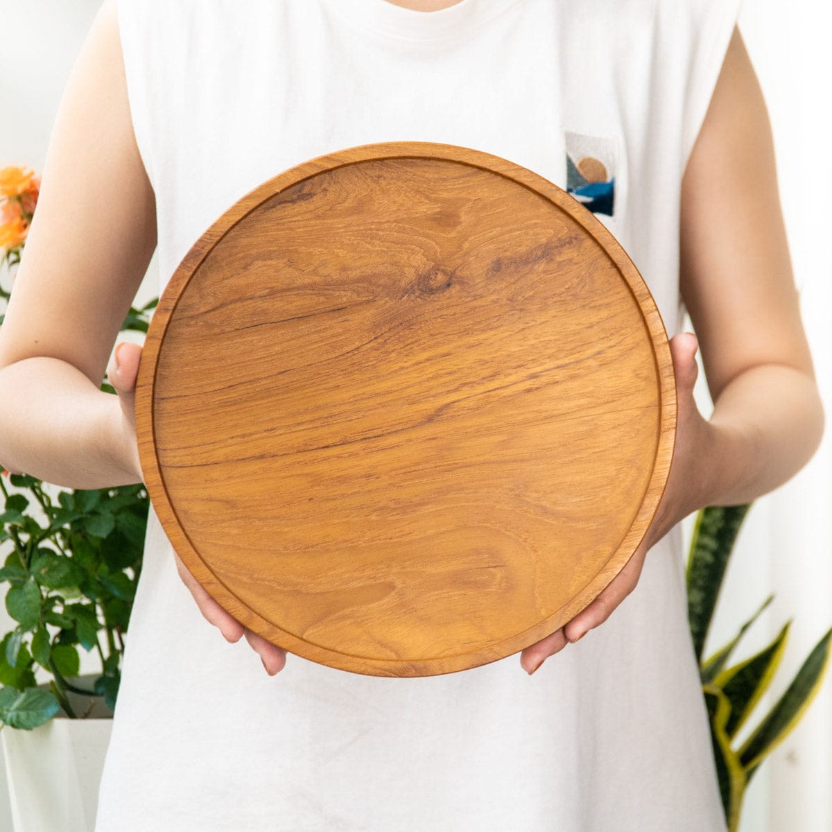 10 Inch Round Rimmed Teak Wood Plate