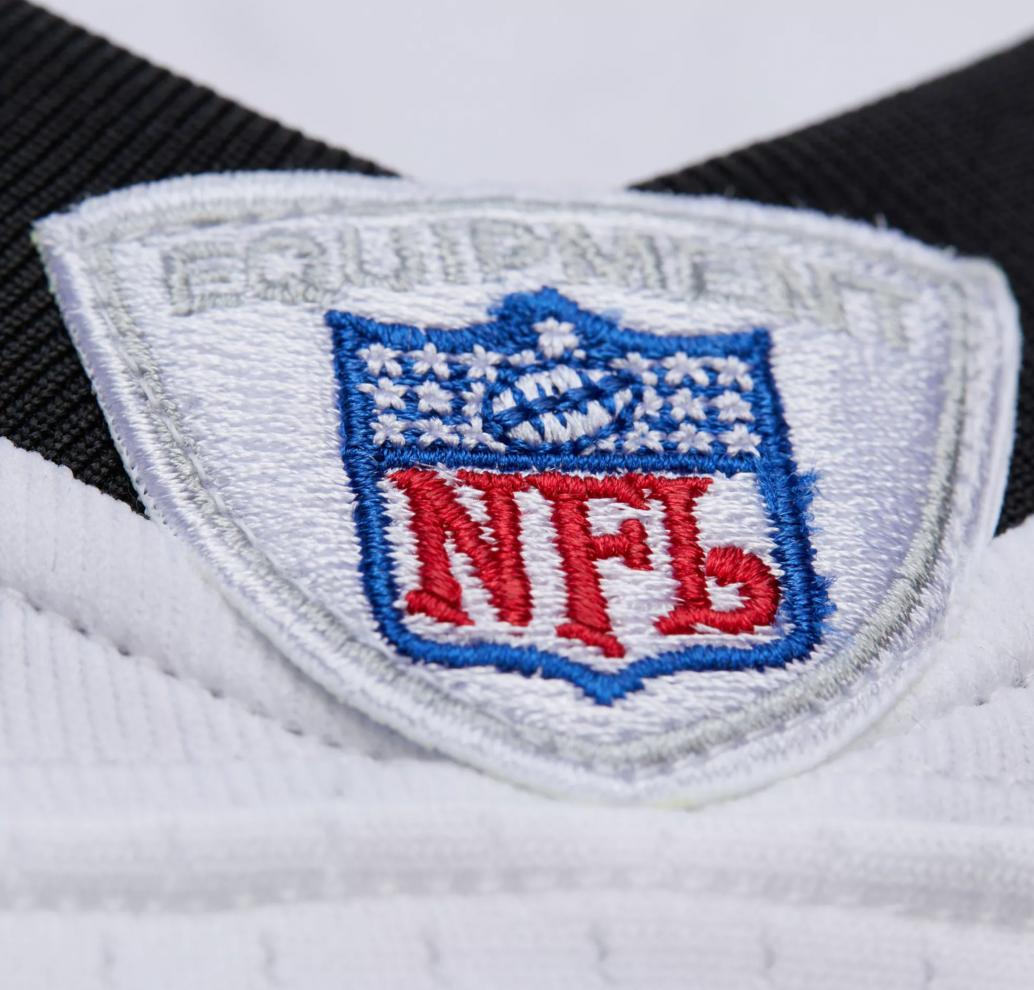 Men's Terrell Owens Philadelphia Eagles 2004 White Mitchell & Ness Legacy Jersey