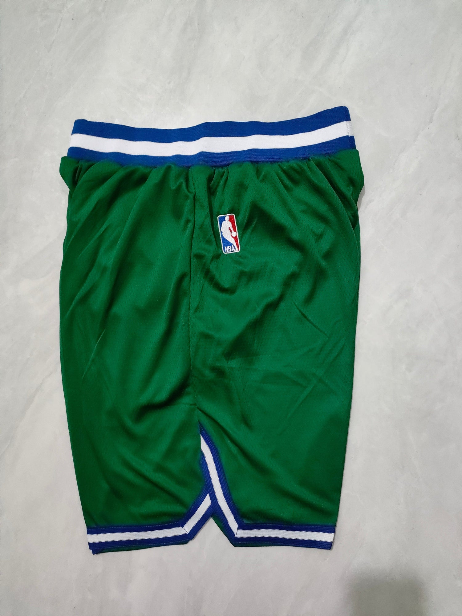 Dallas Mavericks green shorts