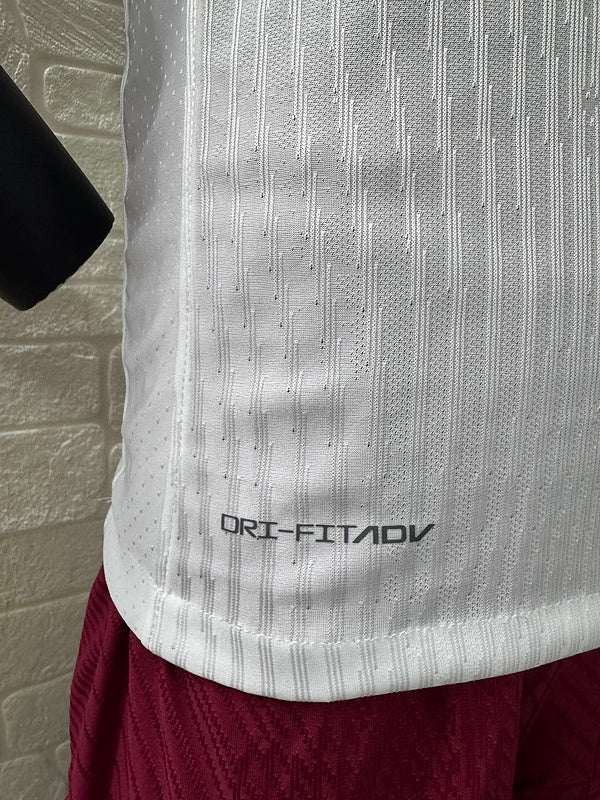 2025-26 Barcelona Home Player Version Shirt White Jersey