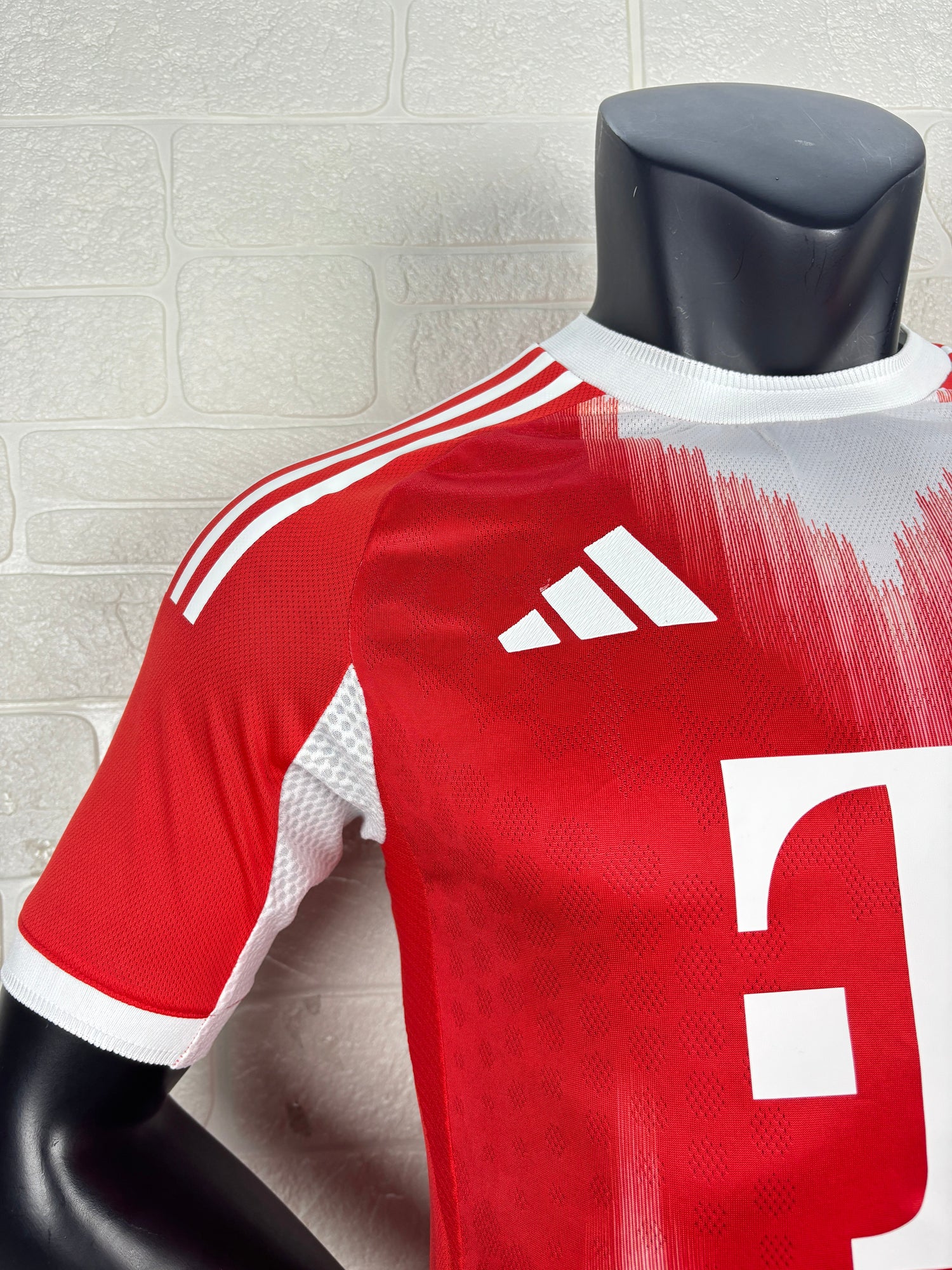 2025-26 Bayern Munich Home Player Version Jersey