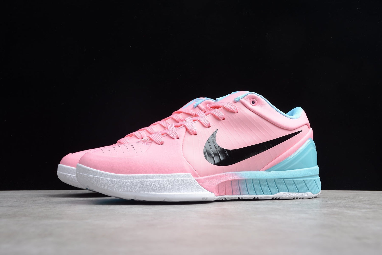 Kobe 4 DeMar DeRozan PE