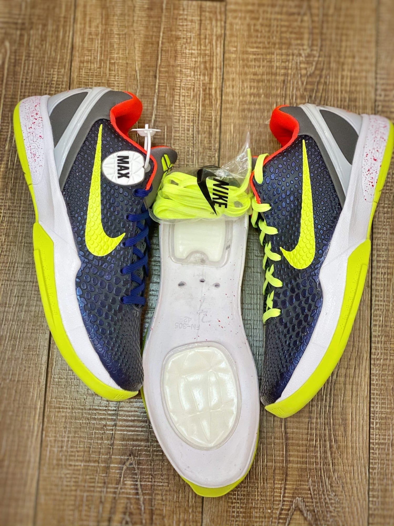 Kobe 6 Supreme Chaos