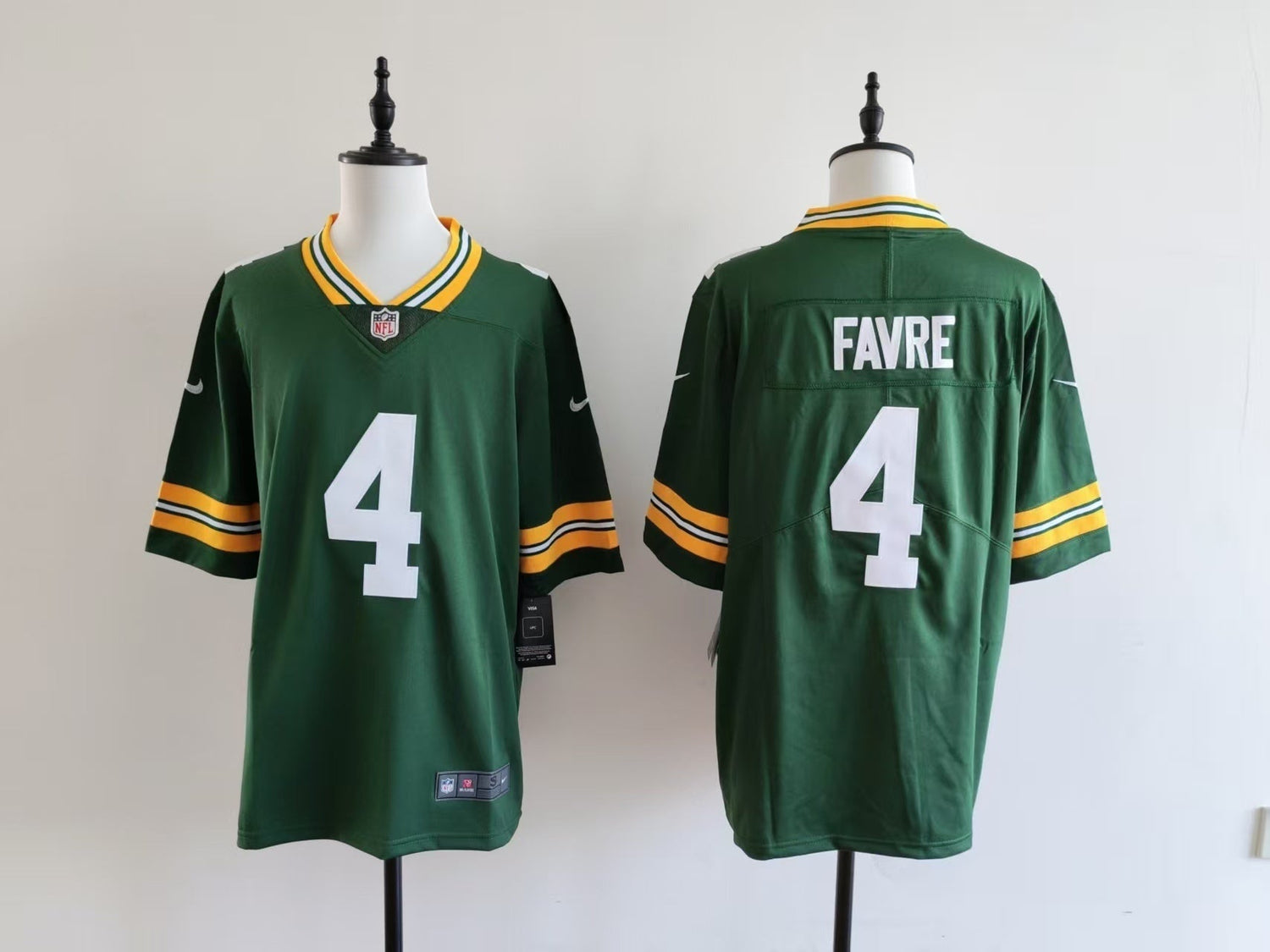 Men's Green Bay Packers Brett Favre Nike Jersey -  Green