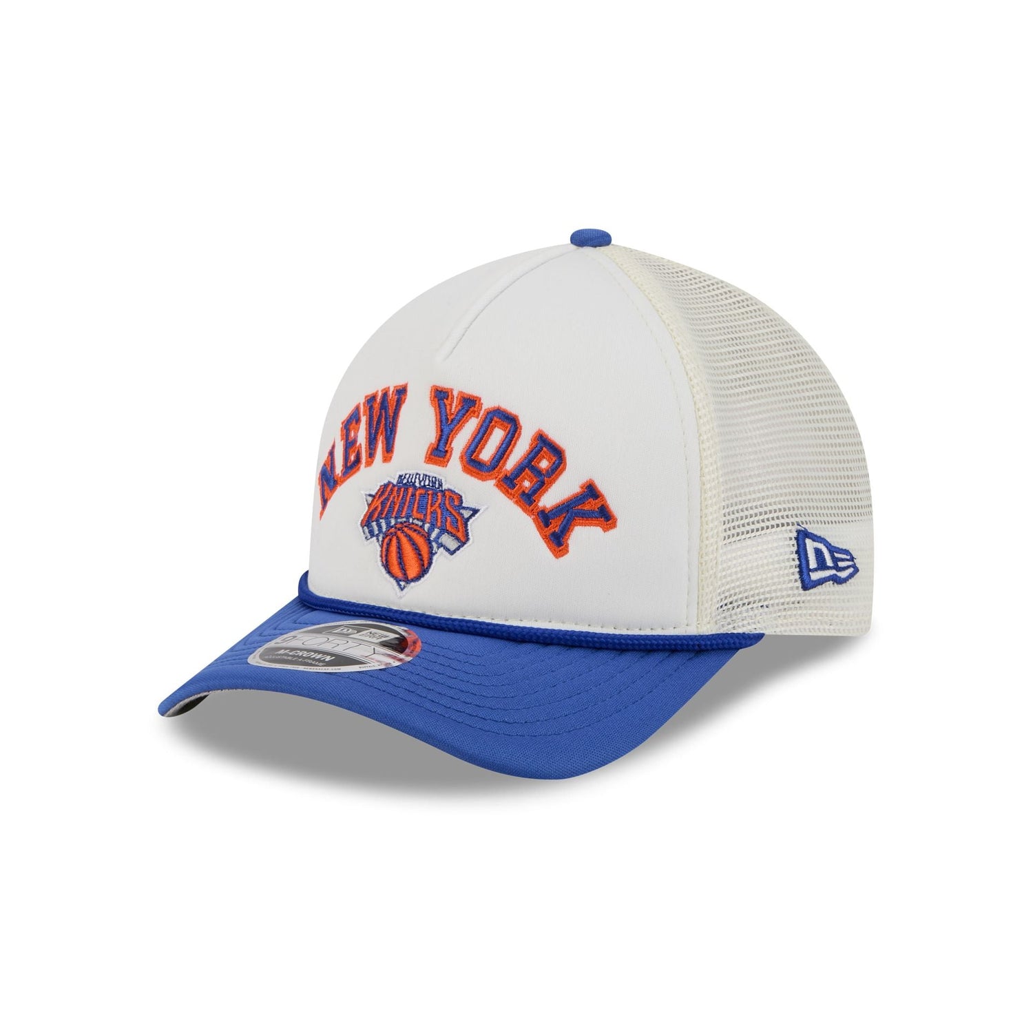 New York Knicks Chrome Arch 9FORTY M-Crown A-Frame Trucker Hat