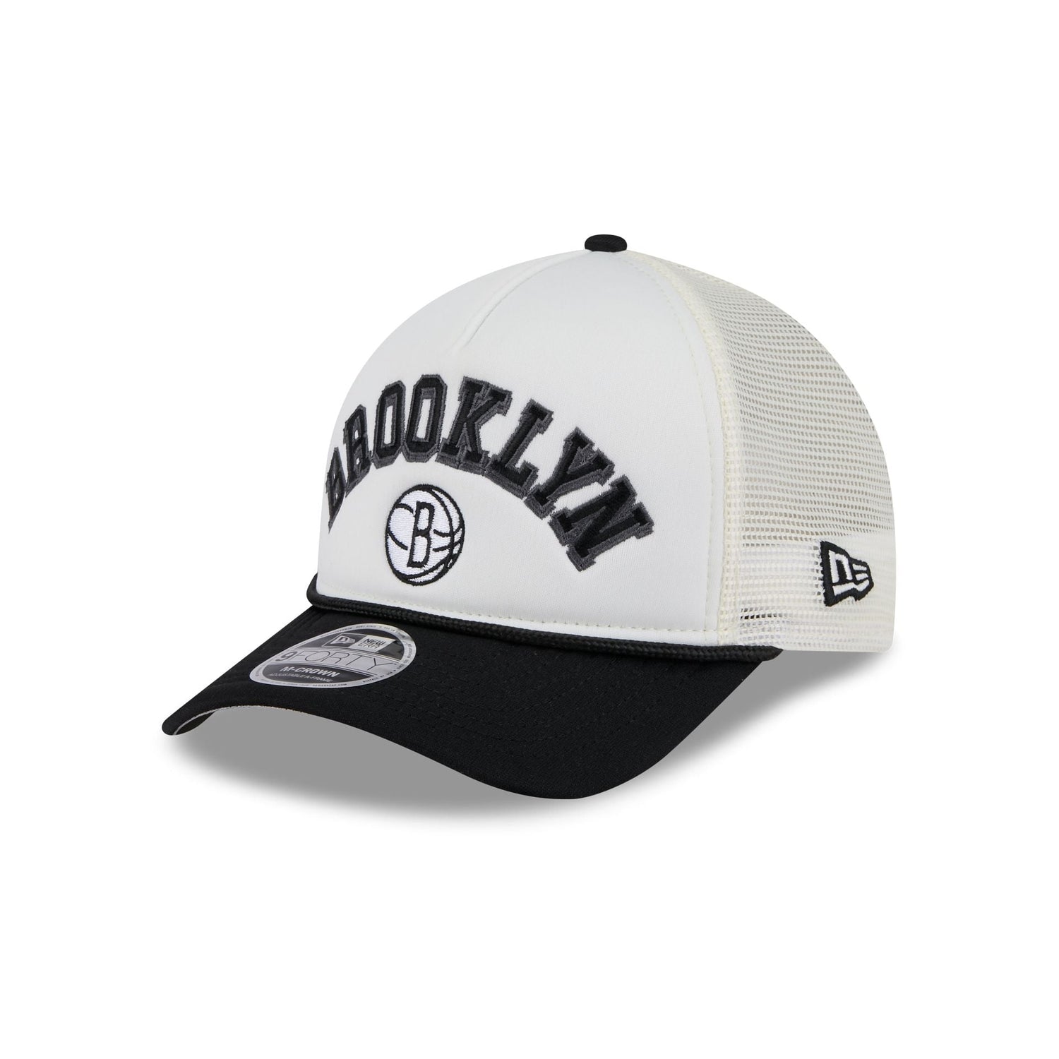 Brooklyn Nets Chrome Arch 9FORTY M-Crown A-Frame Trucker Hat