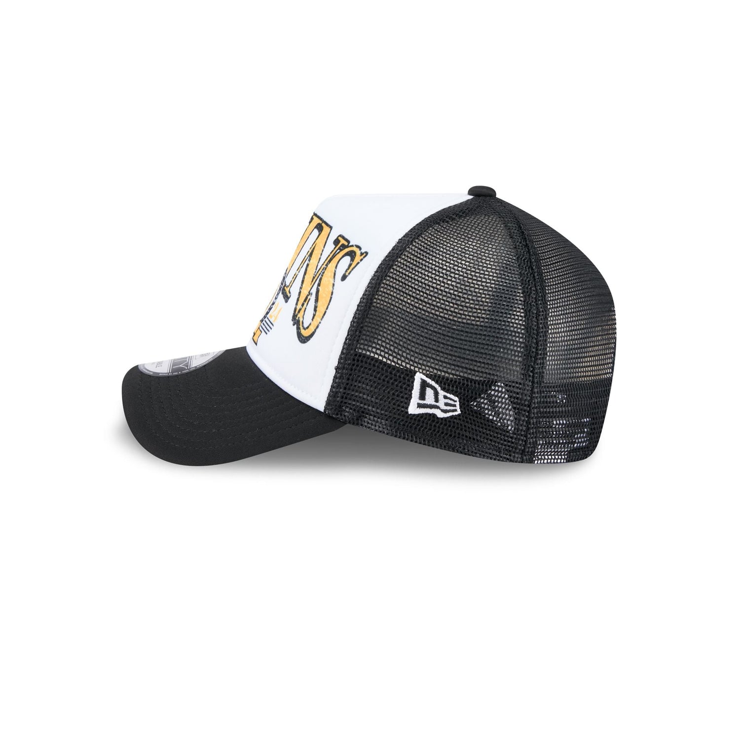 Boston Bruins Distressed 9FORTY A-Frame Trucker Hat
