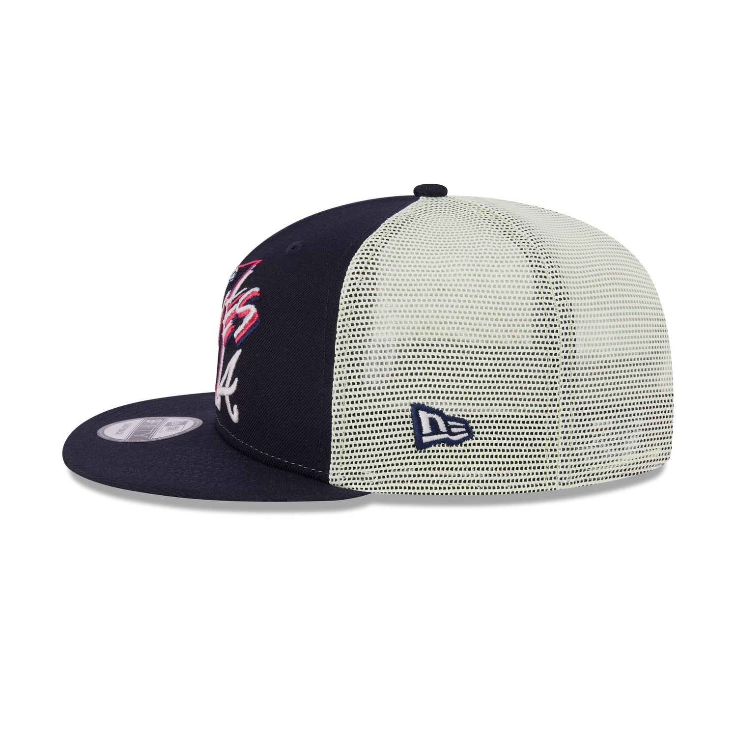 Atlanta Braves Glow-In-The-Dark 9FIFTY Trucker Hat