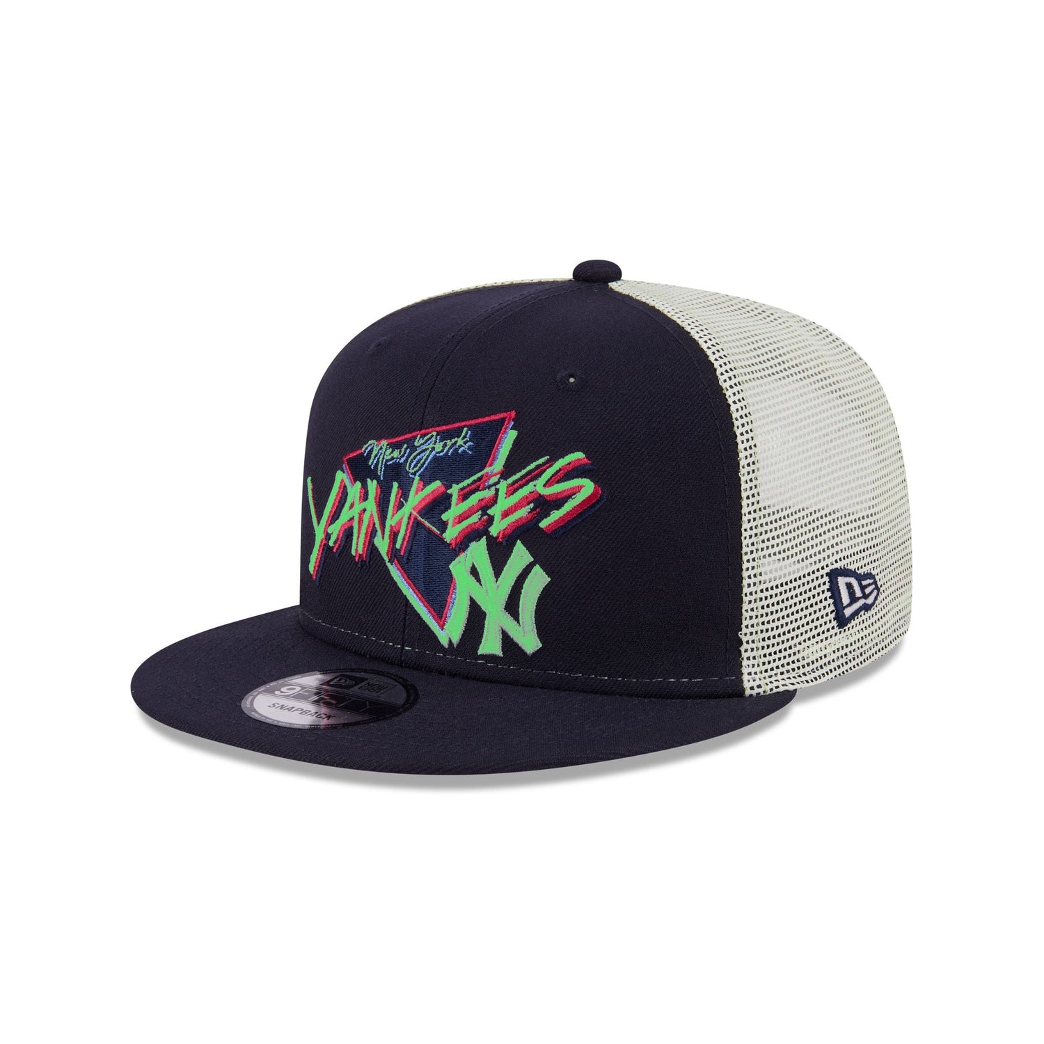 New York Yankees Glow-In-The-Dark 9FIFTY Trucker Hat