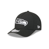 Seattle Seahawks Black & White 9FORTY M-Crown A-Frame Snapback Hat