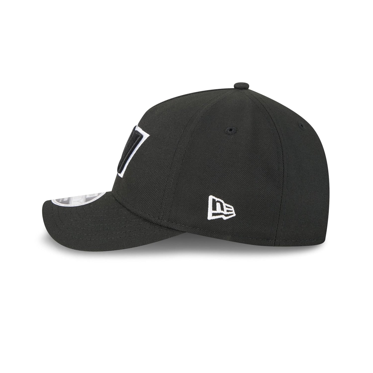 Washington Commanders Black & White 9FORTY M-Crown A-Frame Snapback Hat