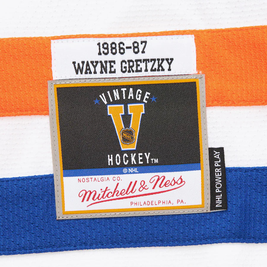 Men's Edmonton Oilers Wayne Gretzky Mitchell & Ness White Captain Patch 1986/87 Power Play Player Jersey (Copy)
