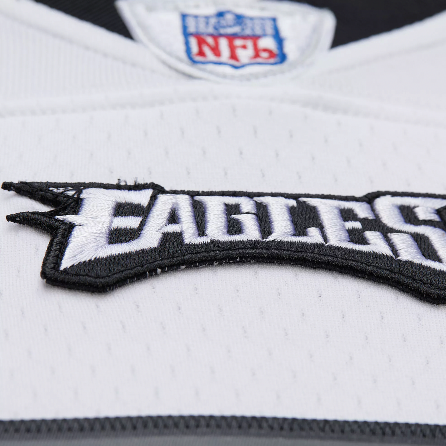 Men's Terrell Owens Philadelphia Eagles 2004 White Mitchell & Ness Legacy Jersey