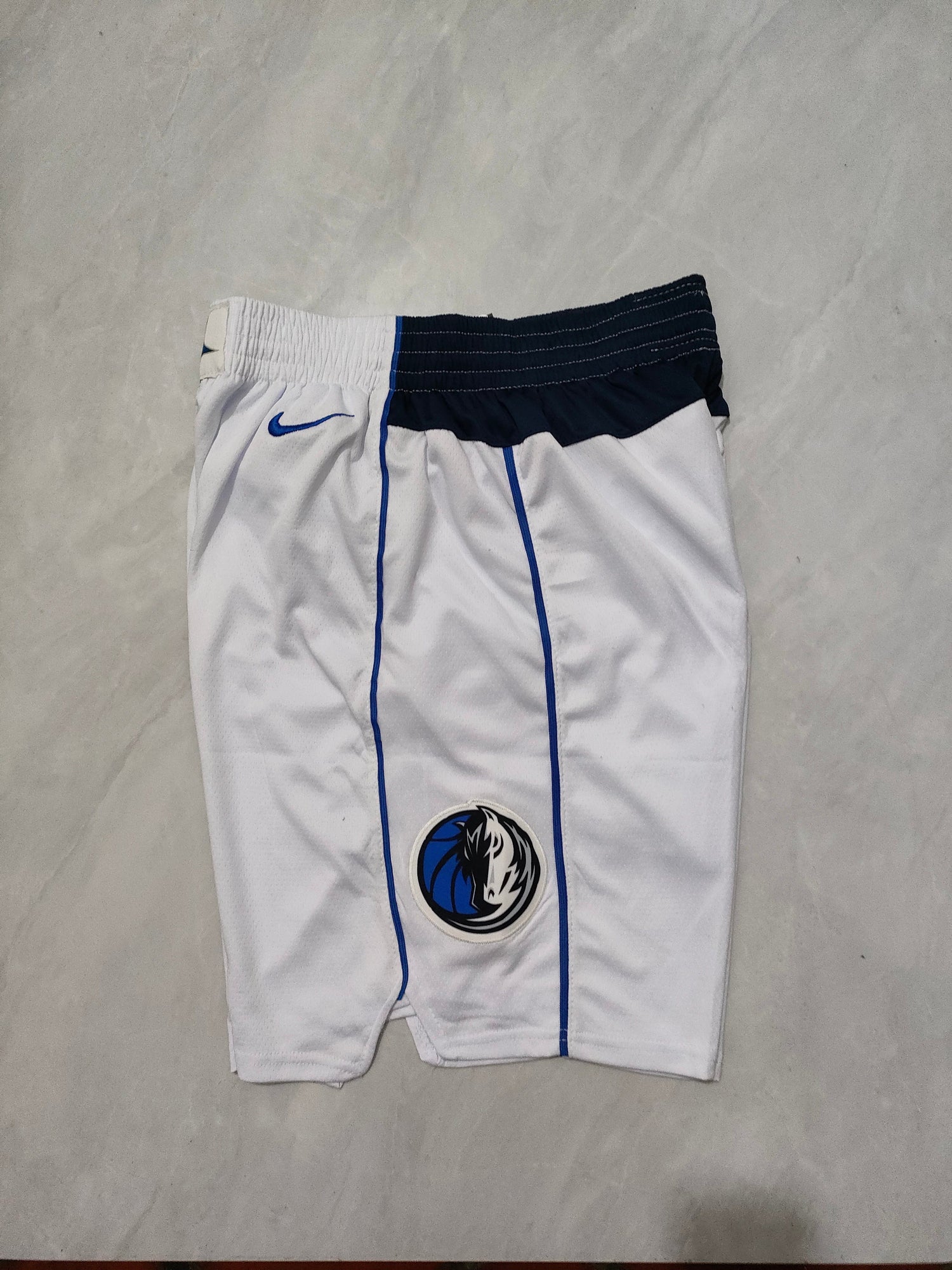 Dallas Mavericks white shorts